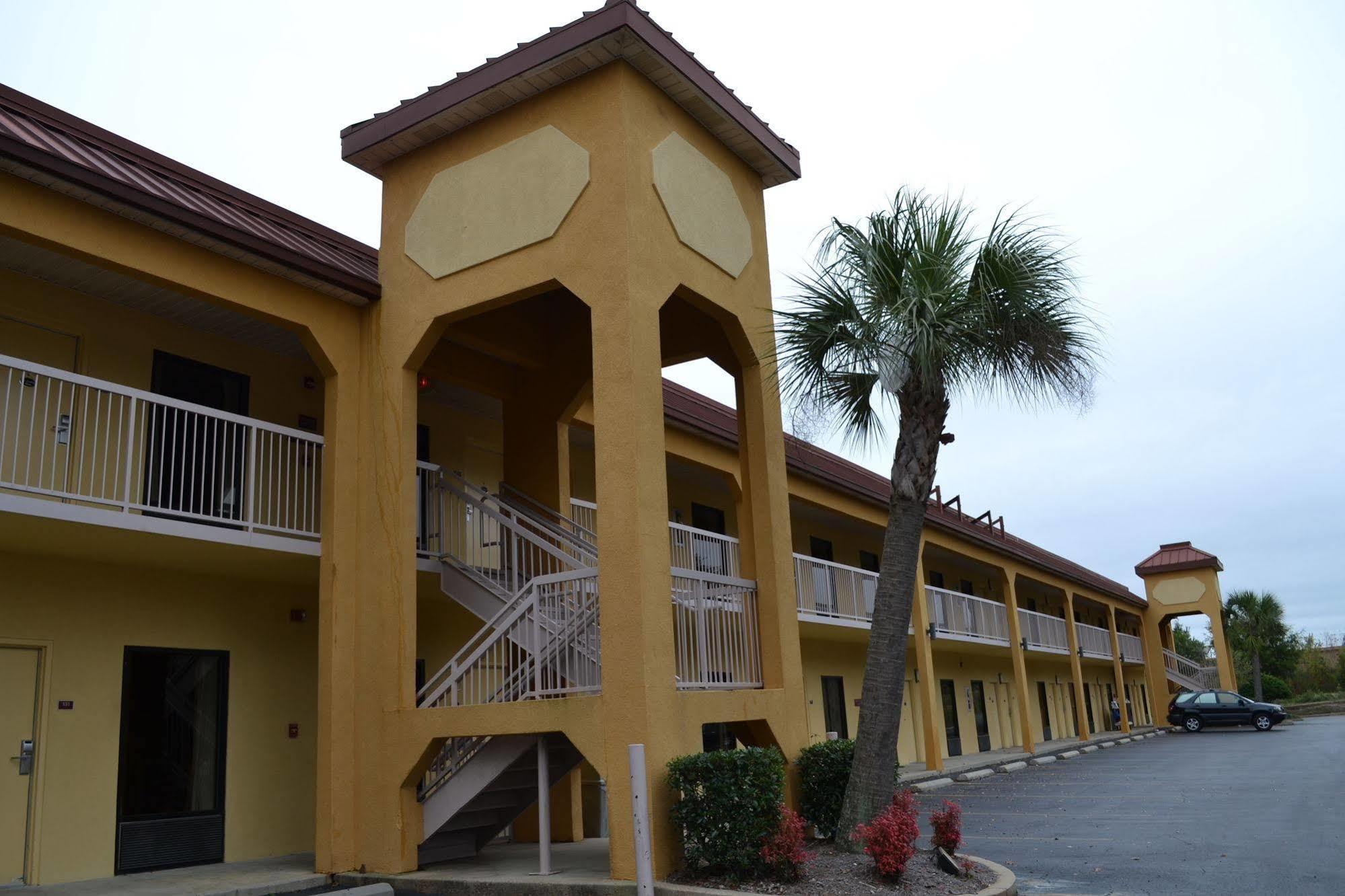 Fairview Inn & Suites Mobile Exterior foto